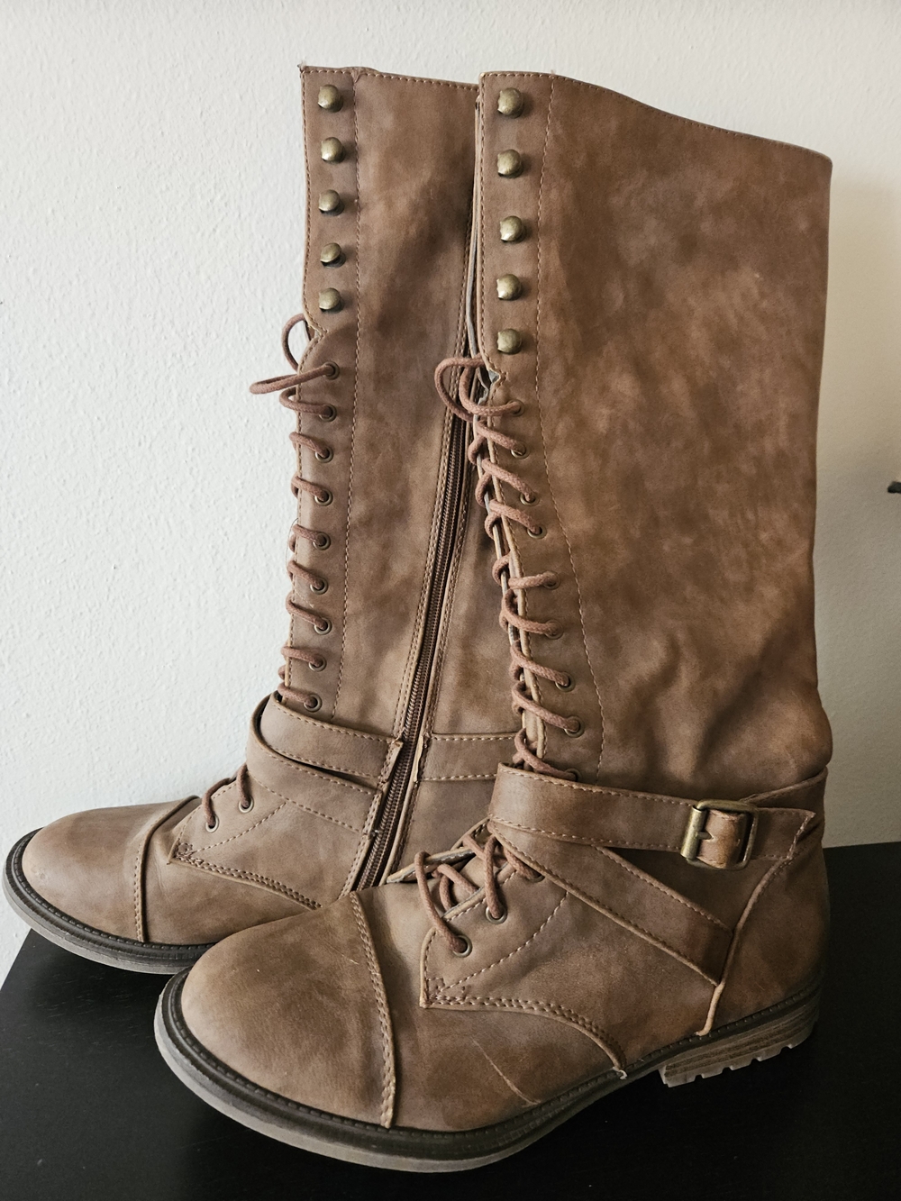 Women's Tall Lace-Up Buckle Boots in Brown Size 9 Hardly Worn